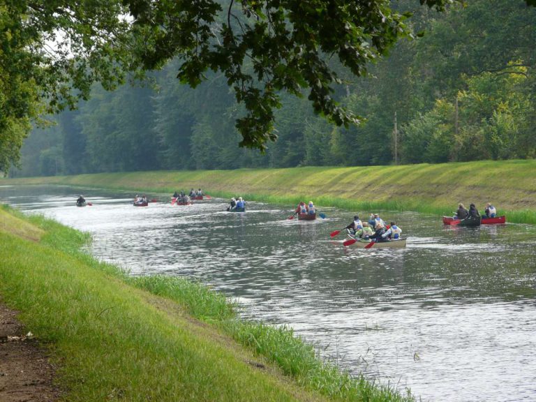 Kanutour-Güstrow-Büzow-Kanal_Kanu-zum-Frühstück