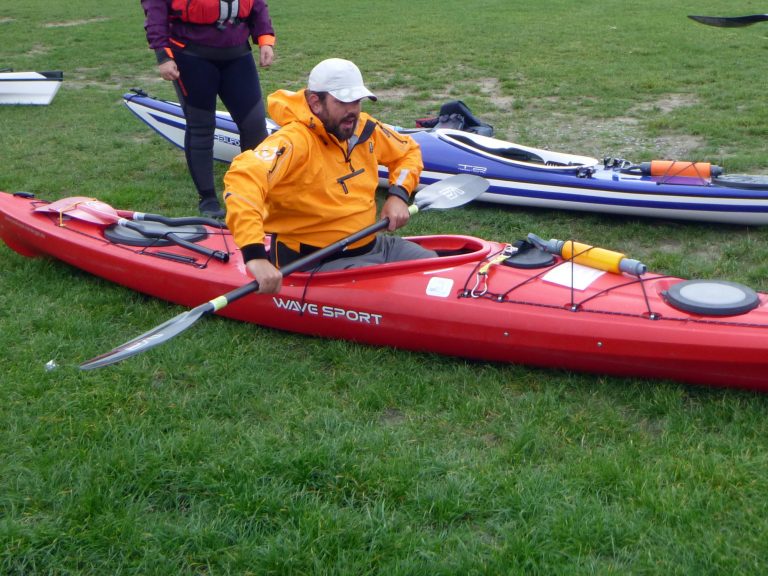 Wo kann ich Kajakfahren lernen?