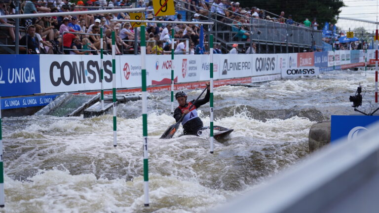 Bronze für Emily Apel und Andrea Herzog – Deutsche Damen glänzen im Short-Slalom und Slalom