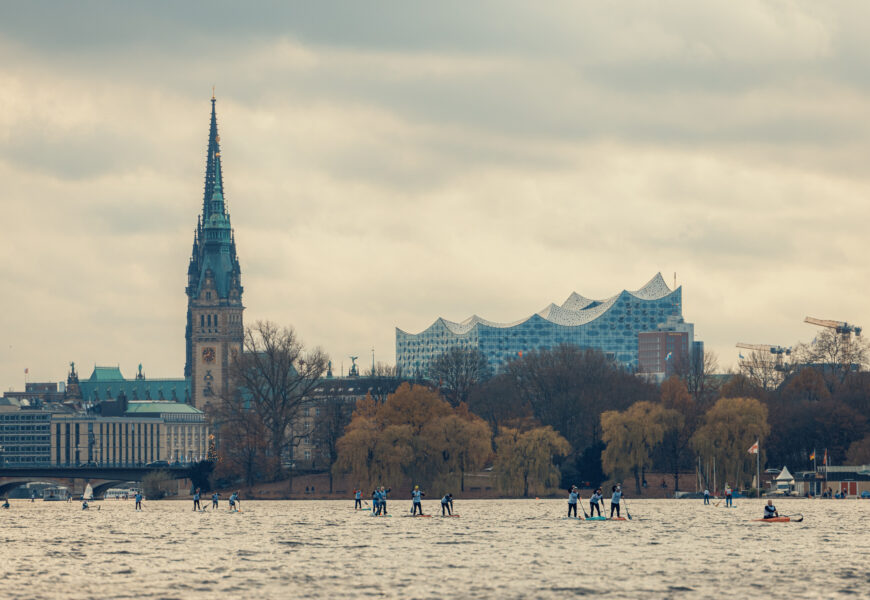 Alster ICE Race 2025: Winterliches SUP-Spektakel und Rekorde in Hamburg Alster ICE Race 2025: Winterliches SUP-Spektakel und Rekorde in Hamburg